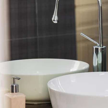 Solis Giselle * Avlonya