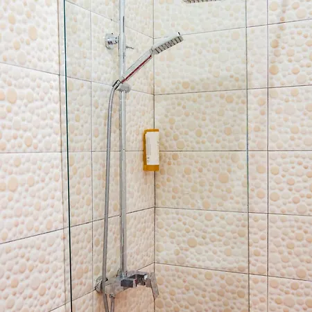 Solis Giselle * Avlonya