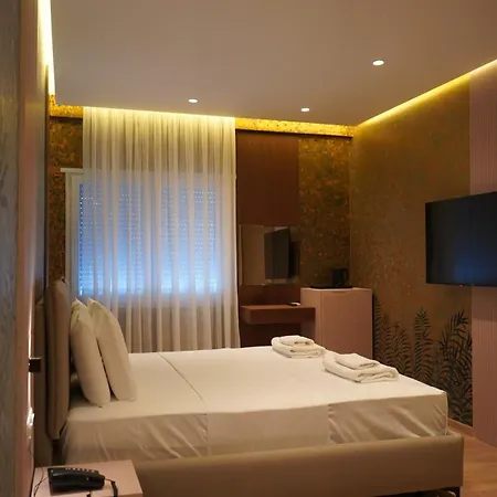 Hotel Eizhen Center *