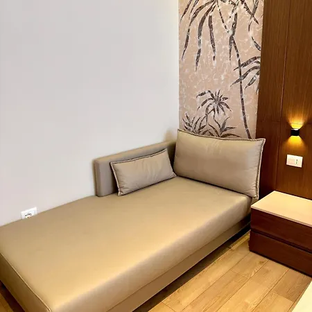 Eizhen Center Vlore