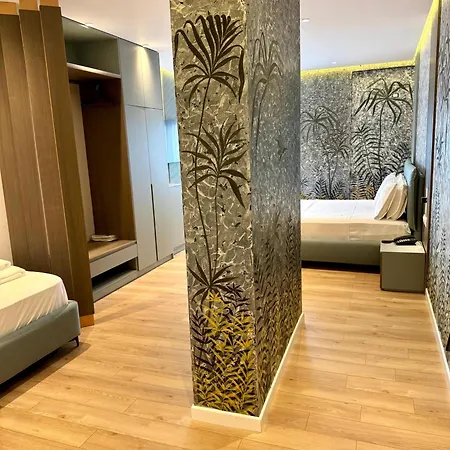 Hotel Eizhen Center *