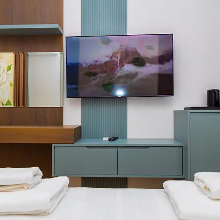 Ξενοδοχείο Solis Giselle Vlorë