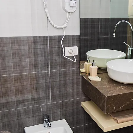 Solis Giselle Vlorë