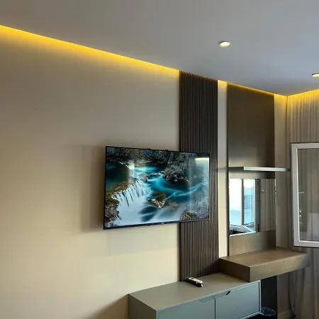 Ξενοδοχείο Solis Giselle Vlorë