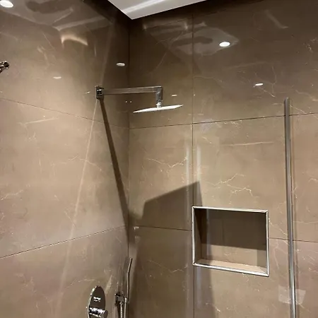 Solis Giselle * Vlorë